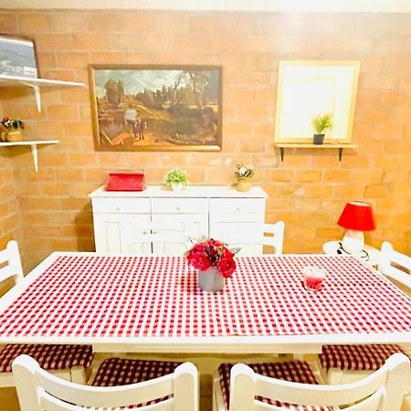 Colorful And Happy Apartment Sukosan - With Parking ภายนอก รูปภาพ