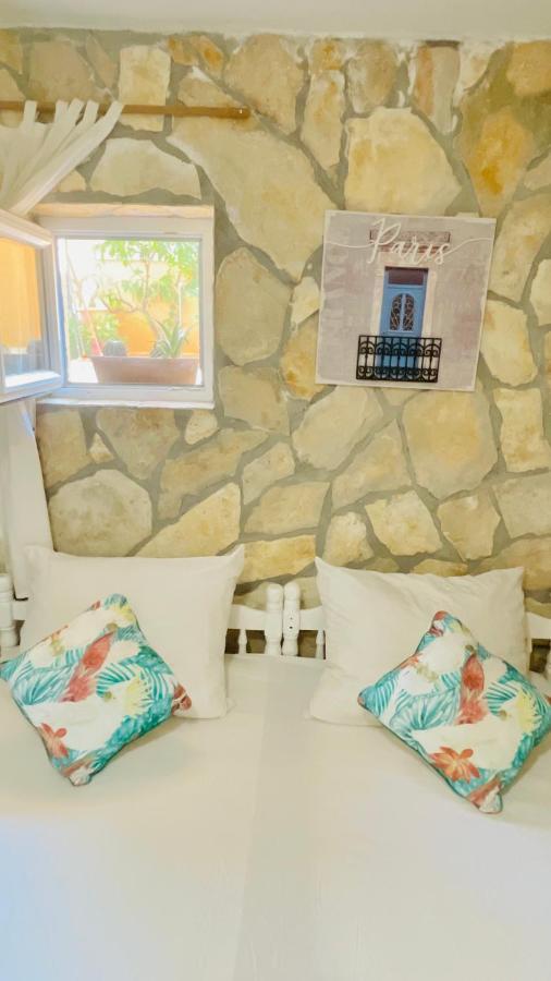 Colorful And Happy Apartment Sukosan - With Parking ภายนอก รูปภาพ
