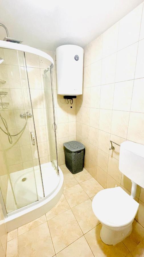 Colorful And Happy Apartment Sukosan - With Parking ภายนอก รูปภาพ