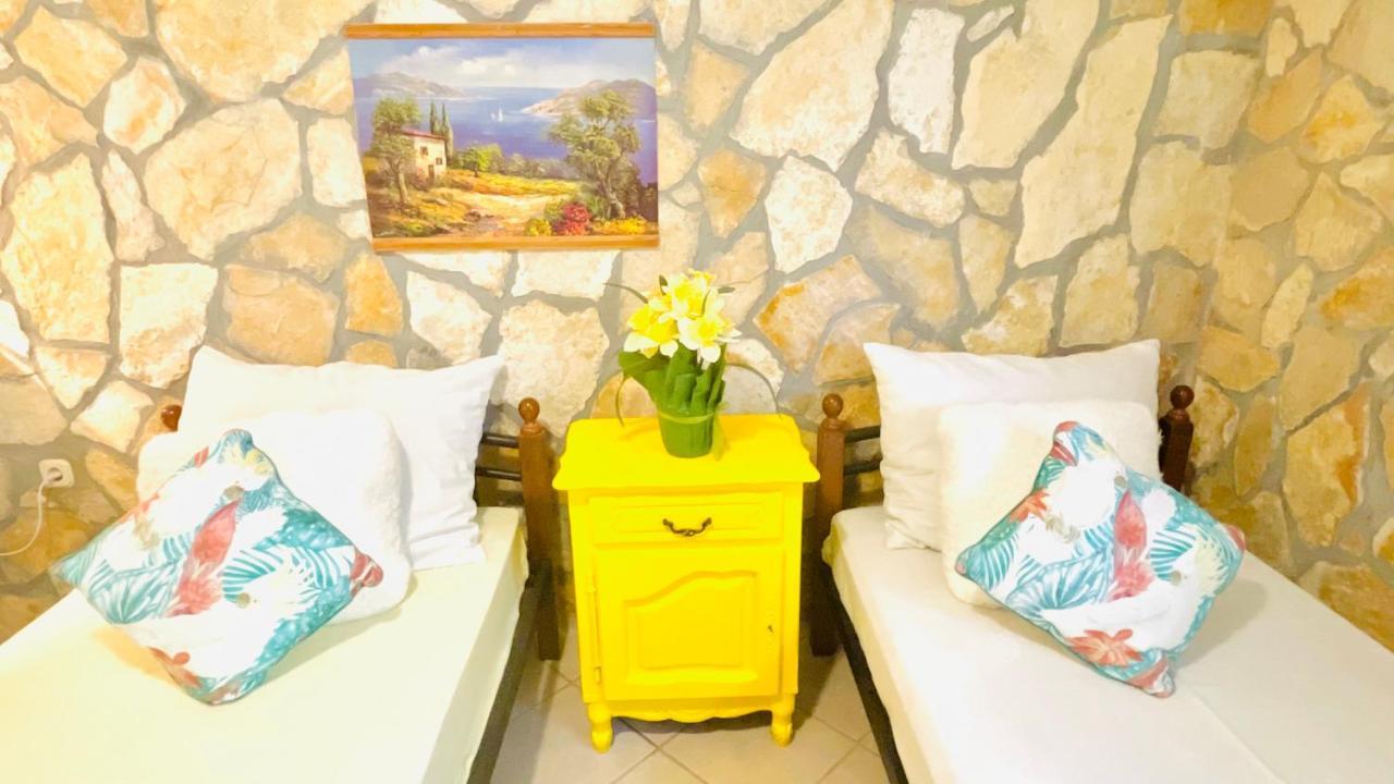 Colorful And Happy Apartment Sukosan - With Parking ภายนอก รูปภาพ